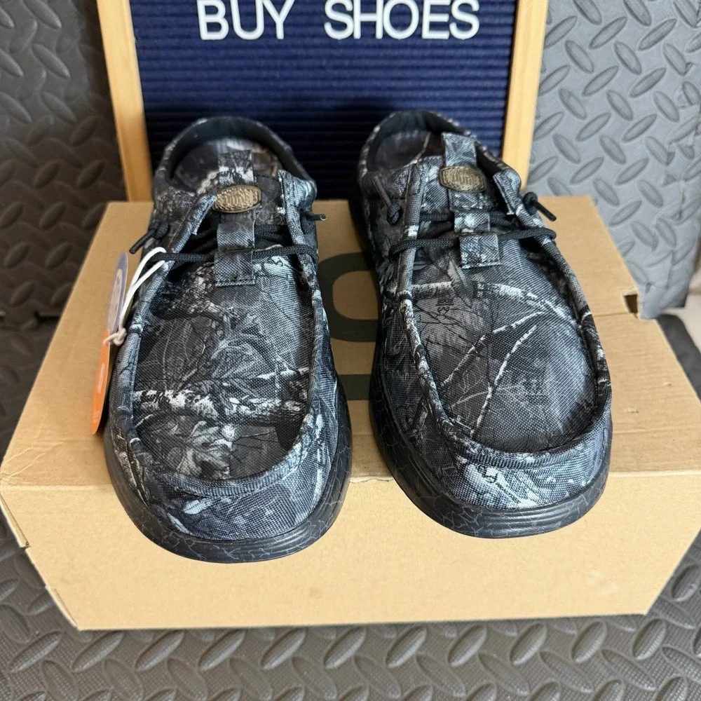 Hey Dude size 11
